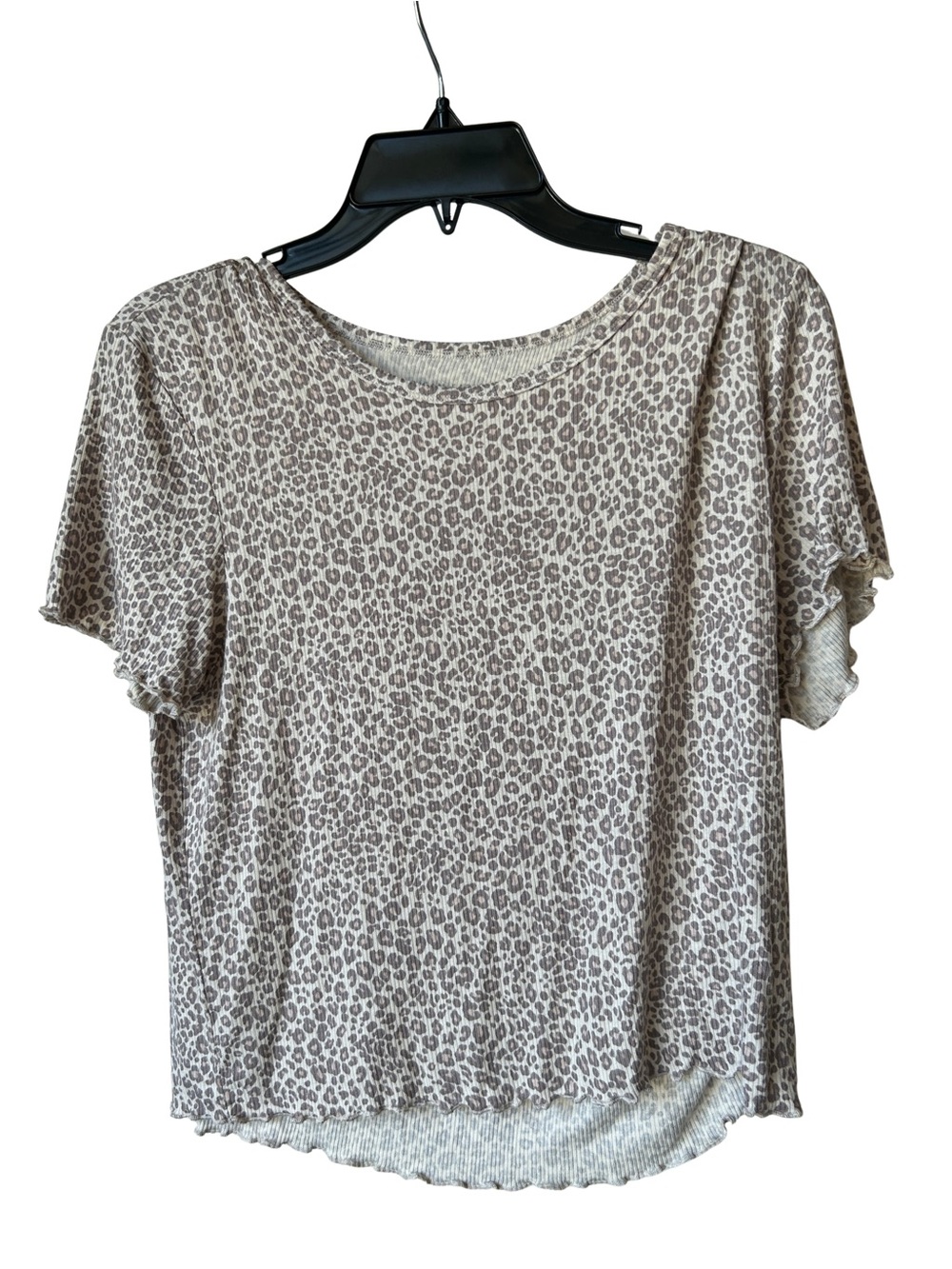 American Eagle Outfitters Short Sleeve Leopard Print Top in Taupe and Cream